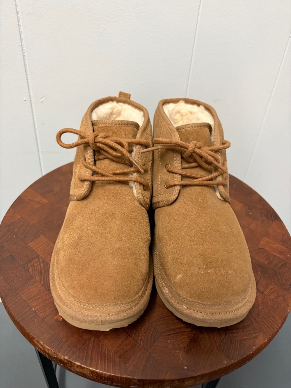 UGG Neumel Chukka Chestnut Boots Women's Size 6